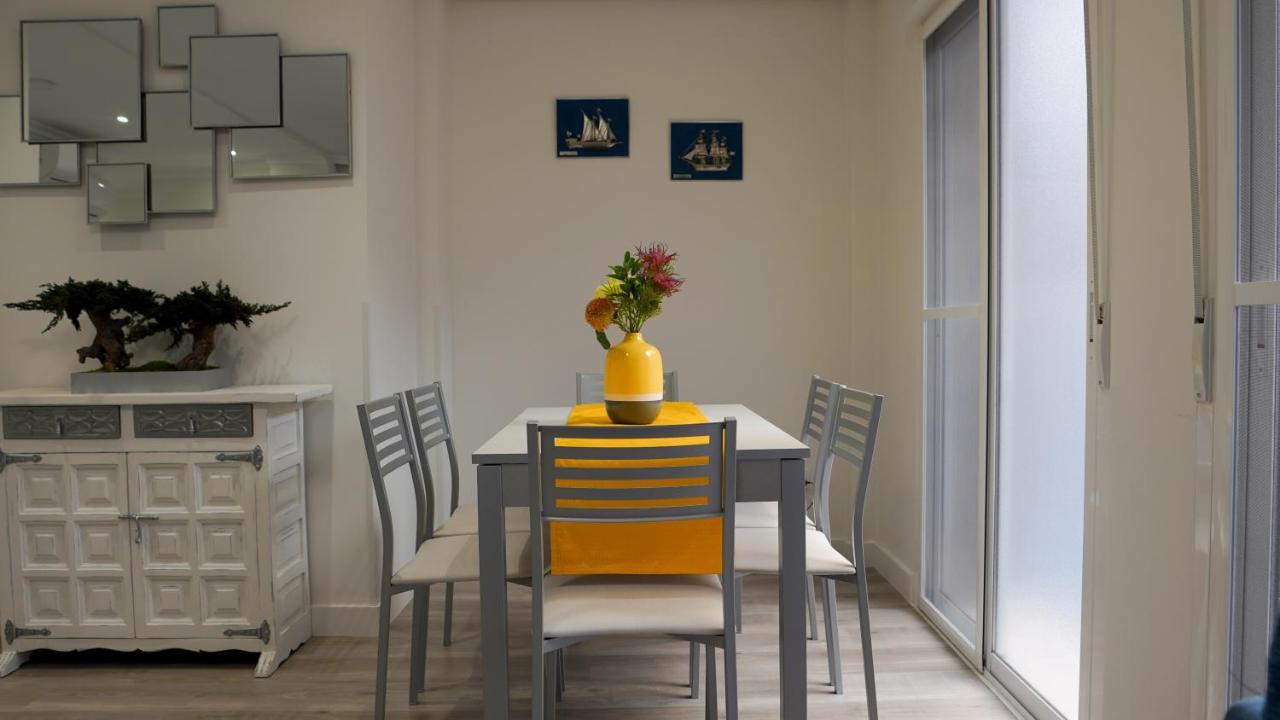 Stylish & Spacious Family Apartment Near Beach & Vibrant Historic Market Alicante Kültér fotó