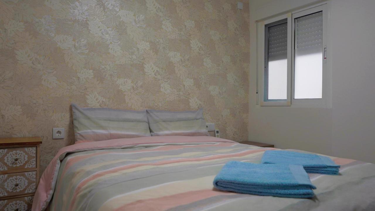 Stylish & Spacious Family Apartment Near Beach & Vibrant Historic Market Alicante Kültér fotó