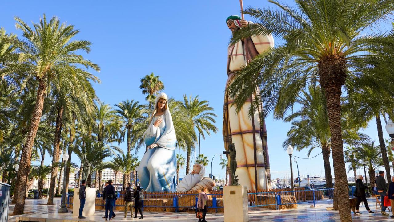 Stylish & Spacious Family Apartment Near Beach & Vibrant Historic Market Alicante Kültér fotó