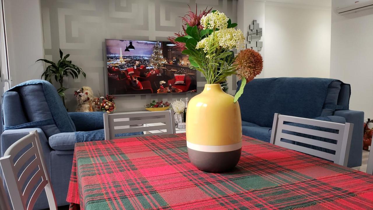 Stylish & Spacious Family Apartment Near Beach & Vibrant Historic Market Alicante Kültér fotó